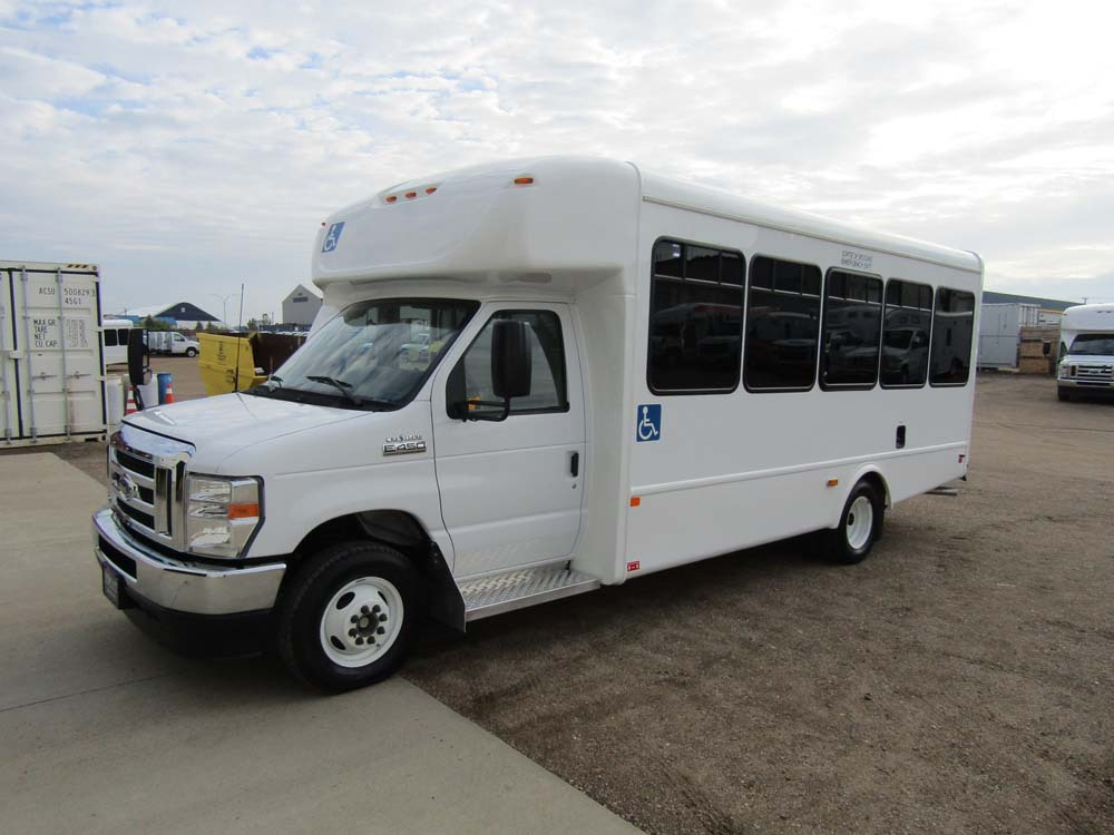 Parkridge Centre Wheelchair Bus Startrans Senator Ii Crestline