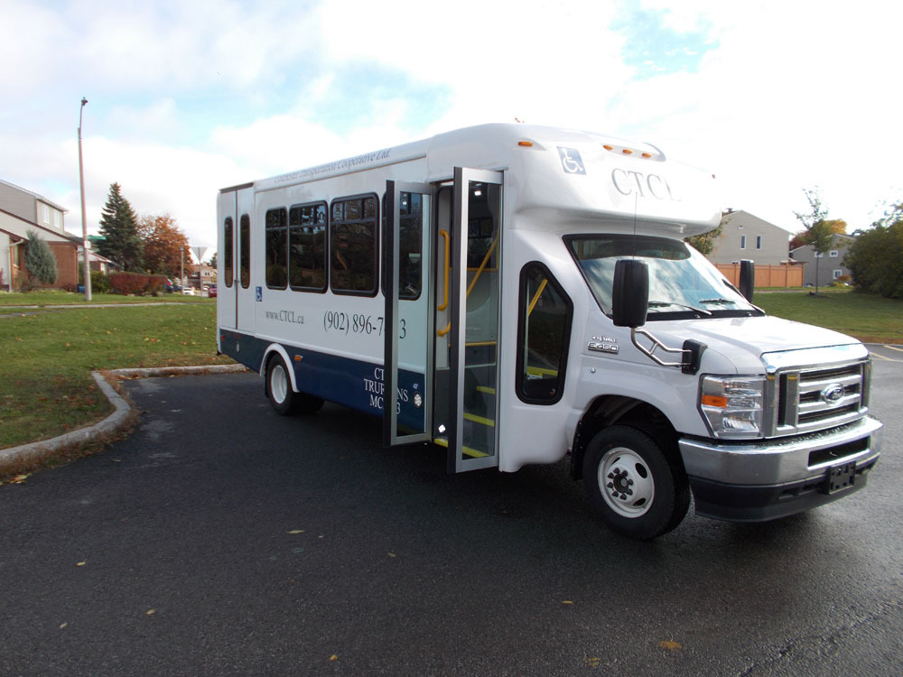 StarTrans Senator II Paratransit Bus Delivered to Colchester ...